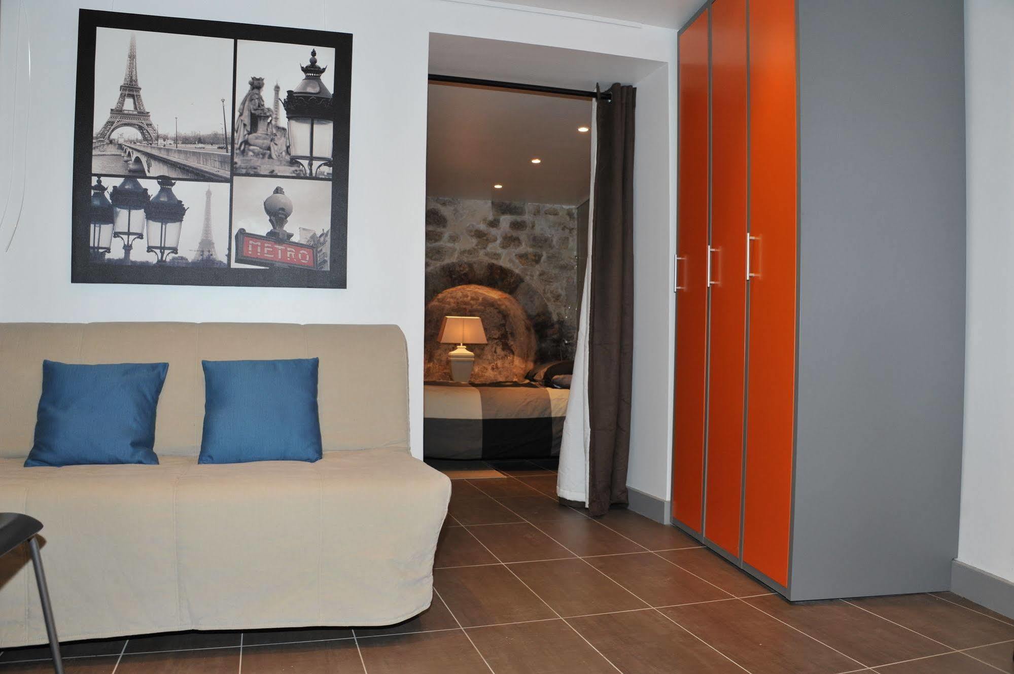 De La Mare Hotel 3*